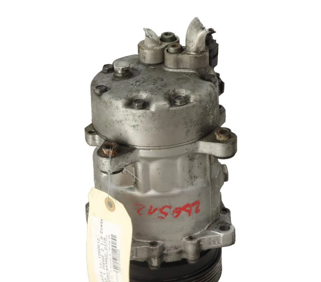 Compresseur air conditionne Audi A3 (8L1) 1.9 tdi (1996-2001) occasion — photo 2