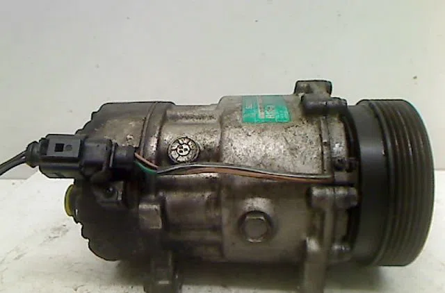 Compresseur air conditionne Audi A3 (8L1) 1.9 tdi (1996-2001) occasion — photo 2