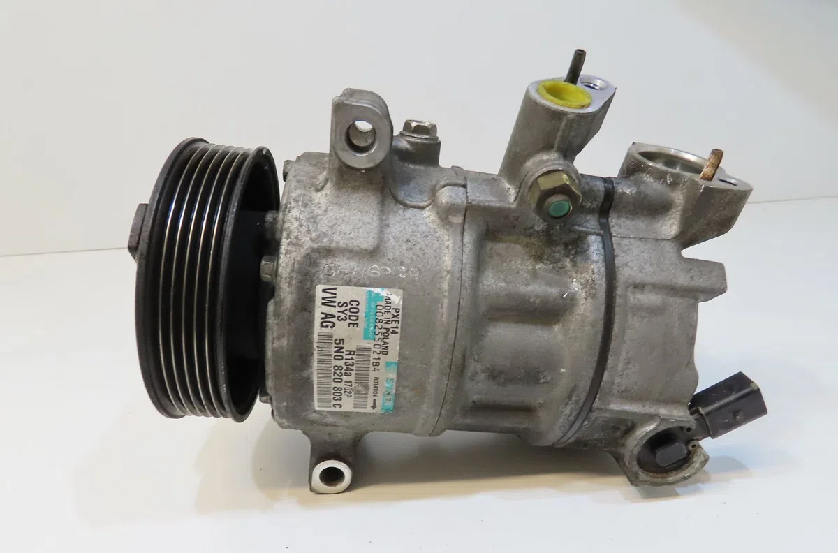 Compresseur air conditionne Audi A3 (8P1) 2.0 tdi 16v (2003-2012) 3 portes occasion