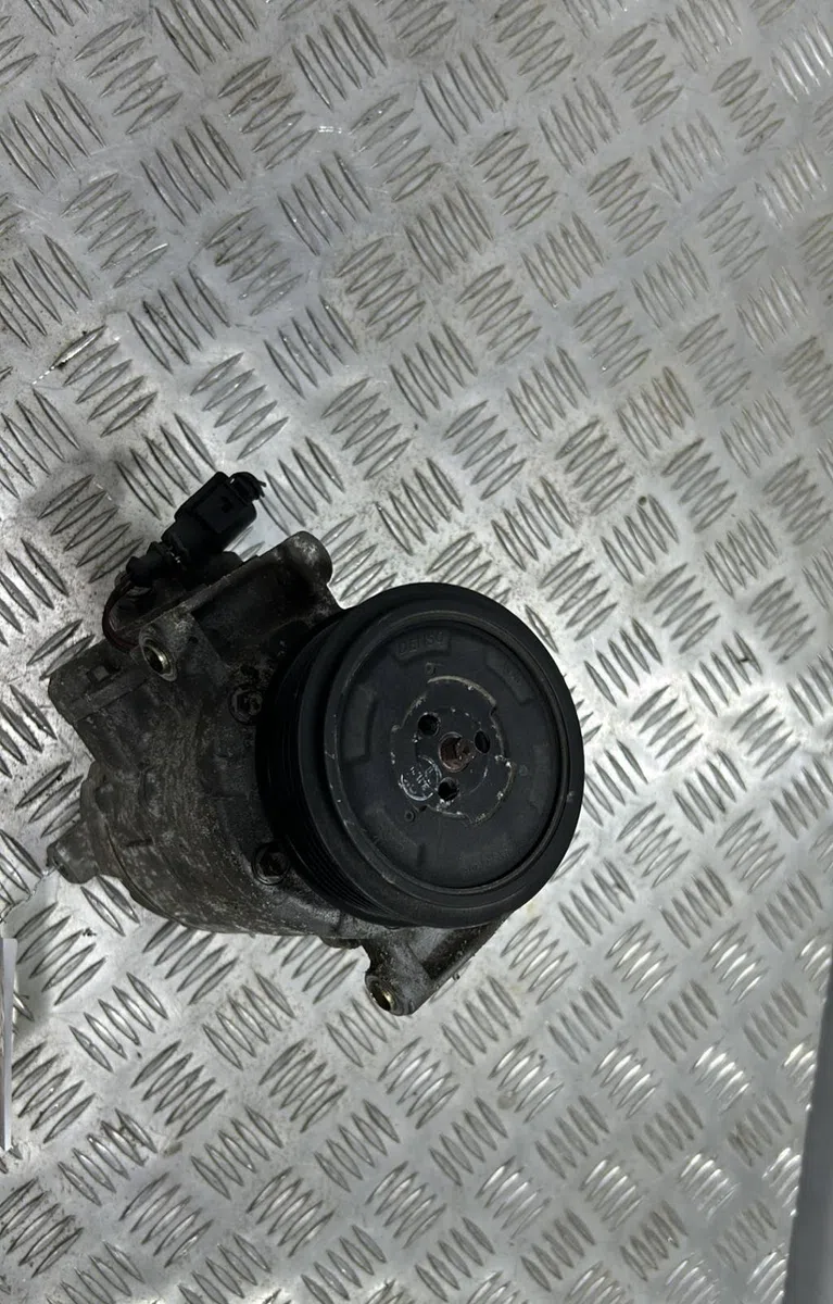 Compresseur air conditionne AUDI A4 2 AVANT PHASE 2 BREAK occasion — photo 2