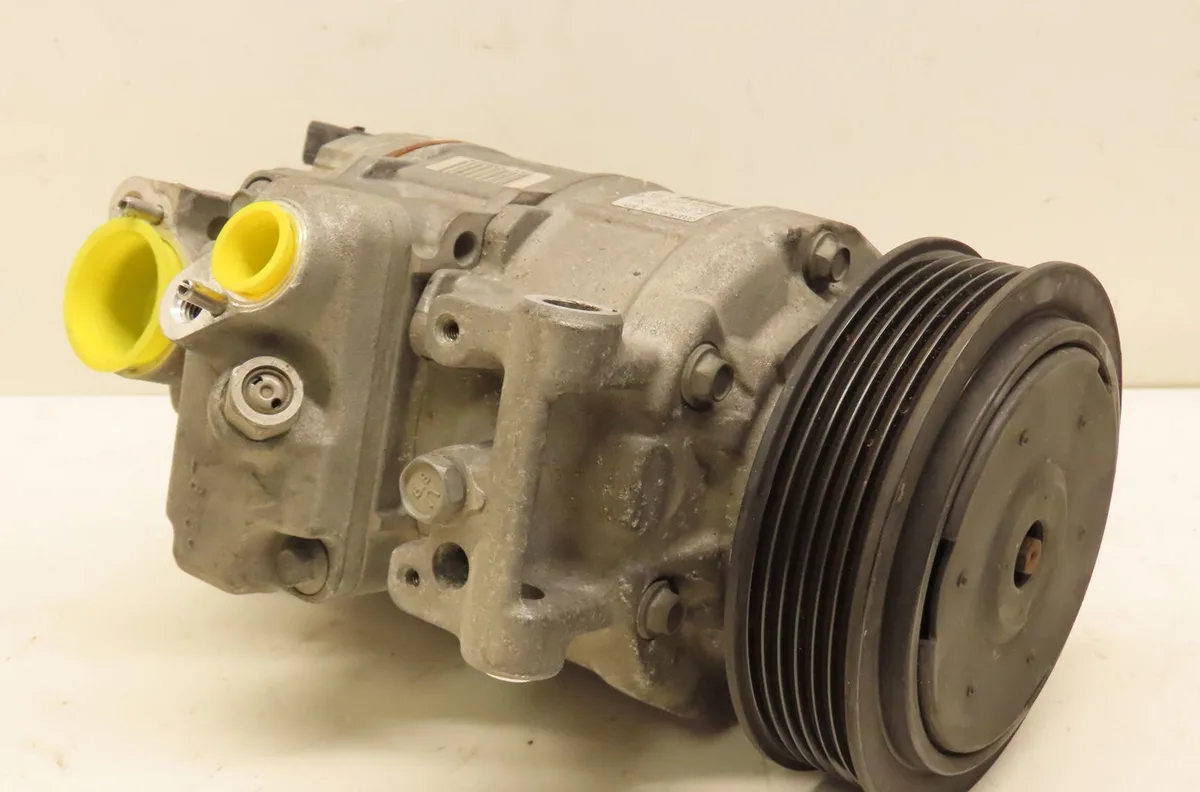 Compresseur air conditionne Audi TT (8J3) 2.0 tfsi (2006-2010) occasion