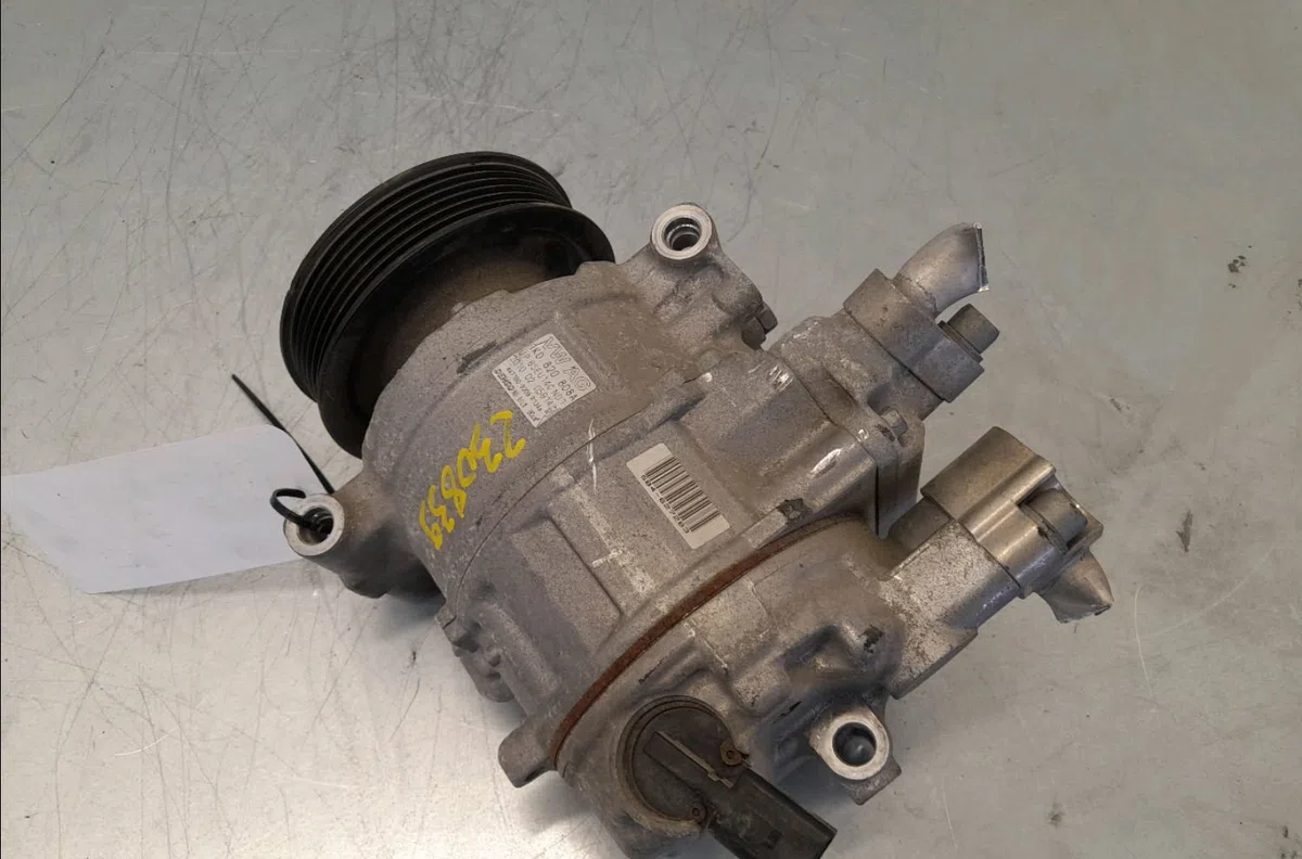 Compresseur air conditionne Audi TT (8J3) 2.0 tfsi quattro (2010-2014) occasion — photo 2