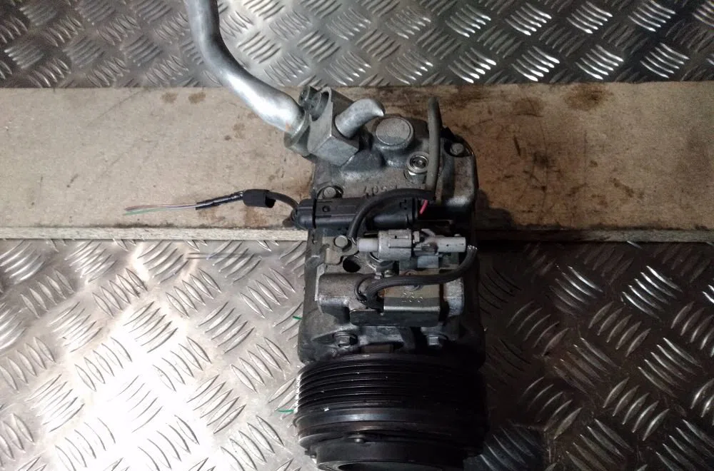 Compresseur air conditionne Bmw 1 (E81) 118 d (2006-2011) 3 portes occasion — photo 2