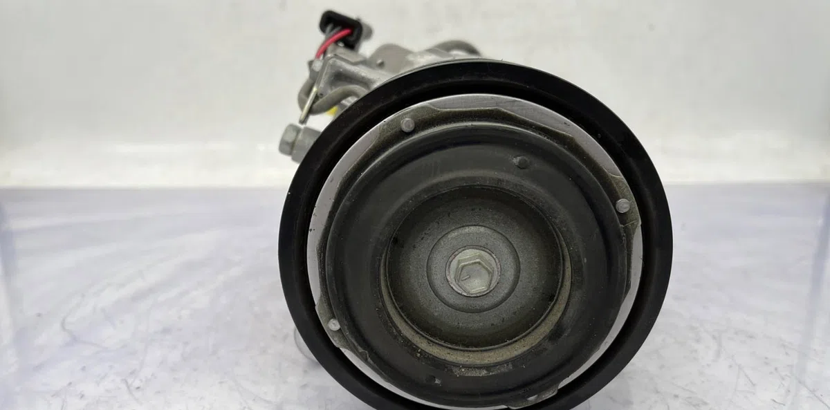 Compresseur air conditionne BMW SERIE 1 F40 occasion — photo 4