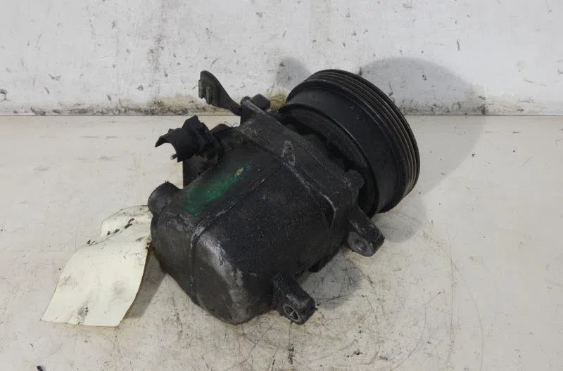 Compresseur air conditionne BMW SERIE 3 E36 COMPACT occasion — photo 4