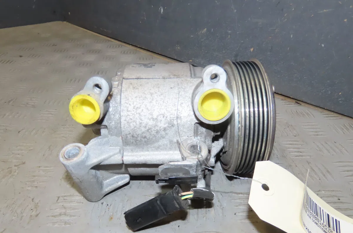 Compresseur air conditionne Citroen C1 II (PA_, PS_) 1.2 vti 82 (2014) occasion — photo 2