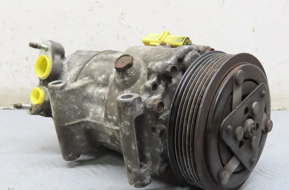 Compresseur air conditionne Citroen C3 I (FC_, FN_) 1.6 16v (2002-2010) occasion — photo 2