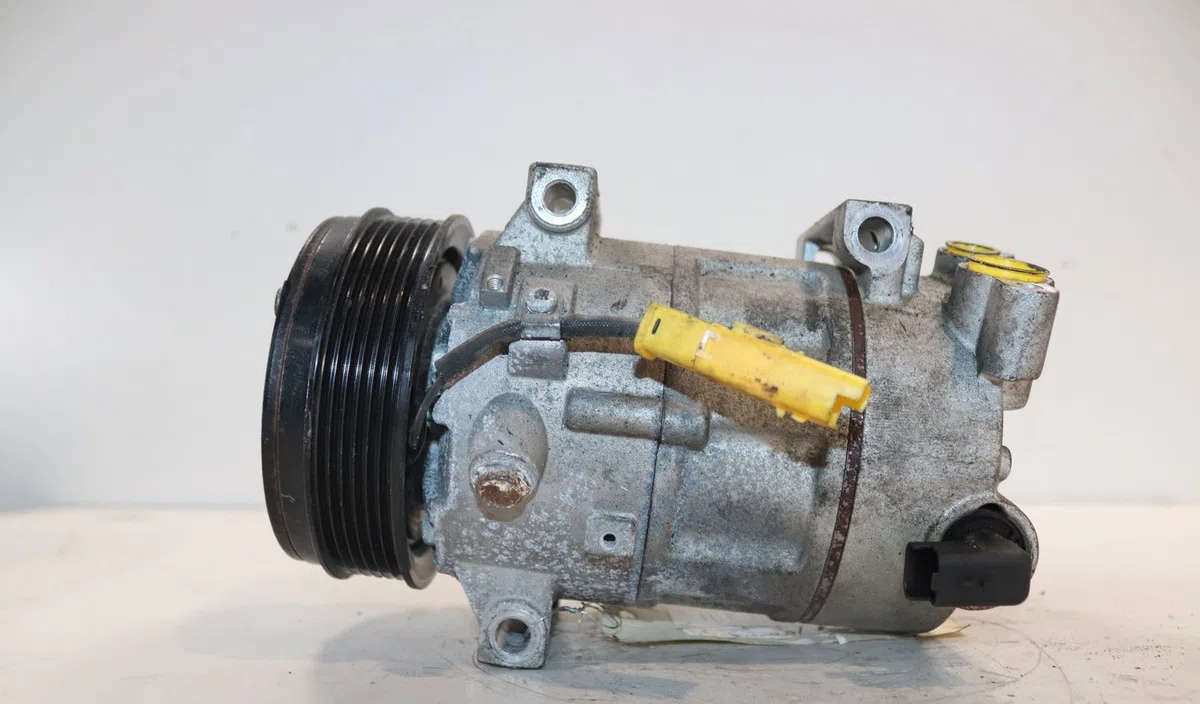 Compresseur air conditionne Citroen C4 GRAND PICASSO I (UA_) 1.6 hdi 110 (2010-2013) occasion — photo 4