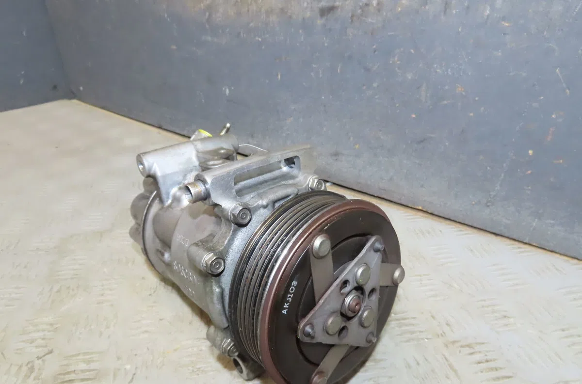Compresseur air conditionne Citroen C4 II (NC_) 2.0 hdi - bluehdi 150 (2009) occasion — photo 2