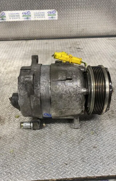 Compresseur air conditionne Citroen C5 I (DC_) 2.0 hdi (dcrhzb, dcrhze) (2001-2004) 5 portes occasion — photo 2