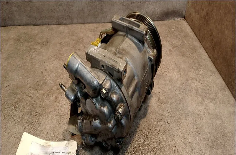 Compresseur air conditionne Citroen C5 II (RC_) 1.8 16v (2005-2008) occasion — photo 2
