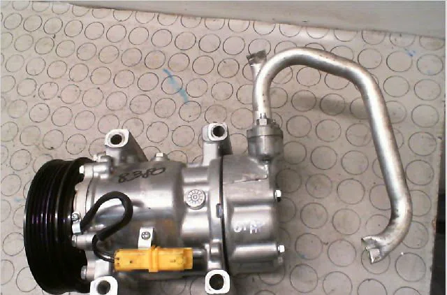 Compresseur air conditionne Citroën XSARA PICASSO (N68) 1.8 16v (2000-2005) occasion — photo 2