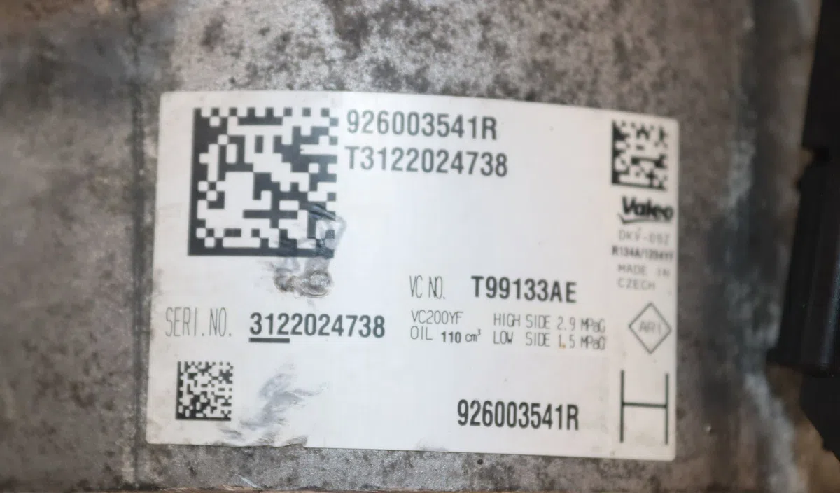 Compresseur air conditionne Dacia DUSTER (PYM_, PYN_) 1.0 eco g-100 (2023) occasion — photo 2