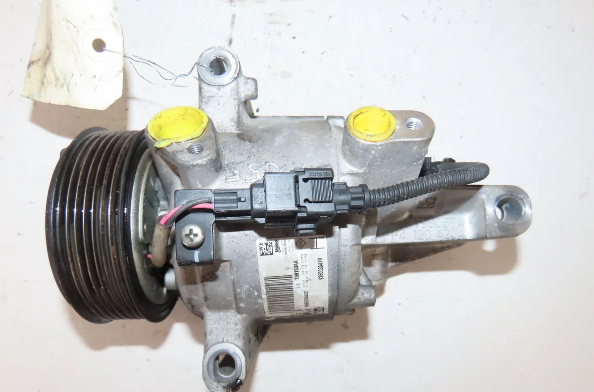 Compresseur air conditionne Dacia LOGAN MCV II Tce 90 (k8m1) (2013) occasion