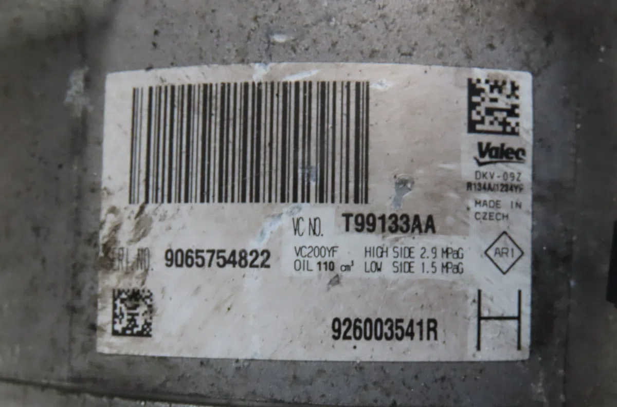 Compresseur air conditionne Dacia LOGAN MCV II Tce 90 (k8m1) (2013) occasion — photo 2
