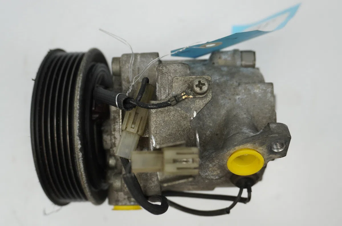 Compresseur air conditionne Daihatsu SIRION (M3_) 1.0 (2005-2013) occasion — photo 2