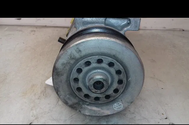 Compresseur air conditionne Fiat GRANDE PUNTO (199_) 1.2 (2005) occasion — photo 2