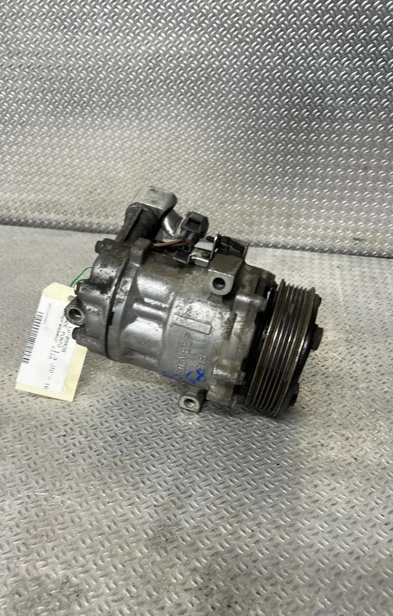 Compresseur air conditionne Fiat GRANDE PUNTO (199_) 1.3 d multijet (2008) occasion — photo 2