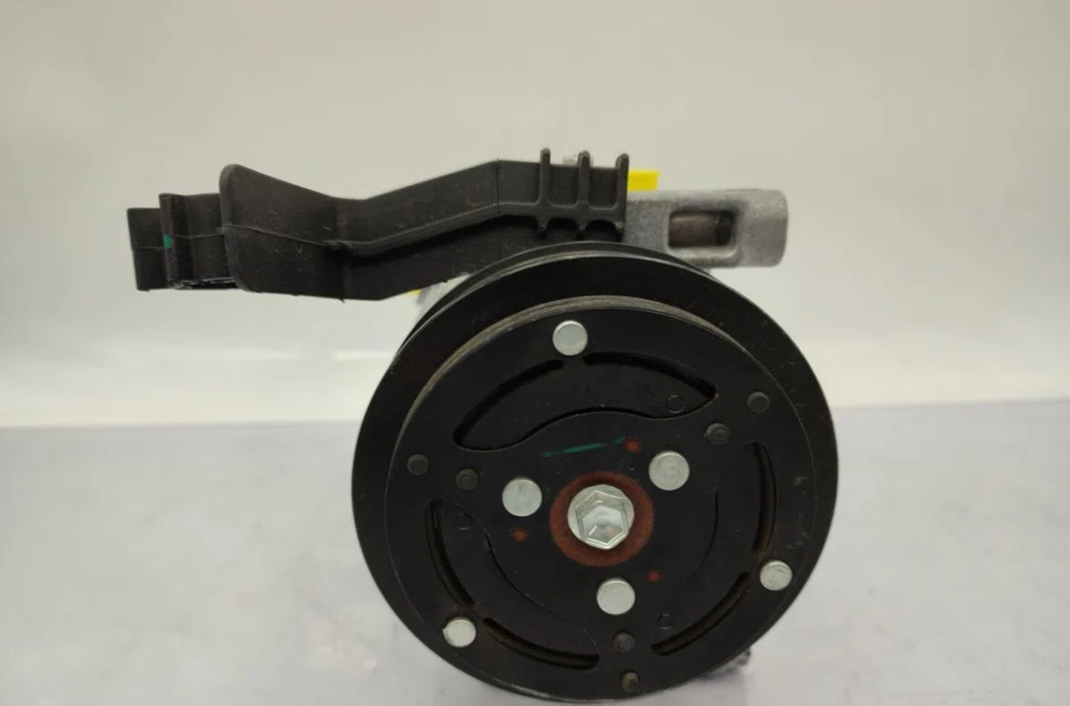 Compresseur air conditionne FIAT PANDA 3 PHASE 1 occasion — photo 2
