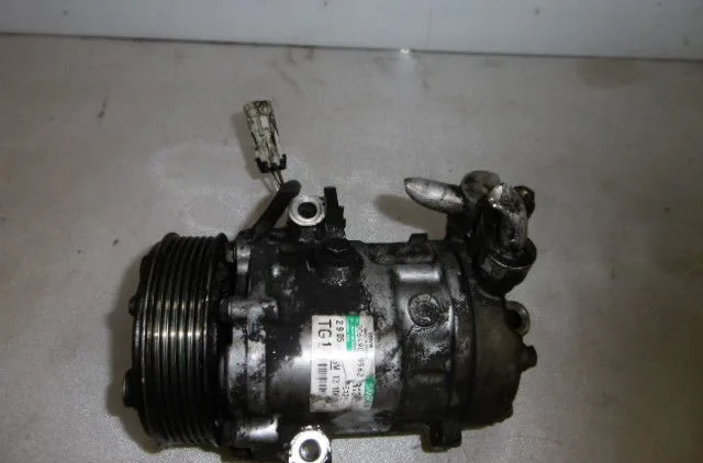 Compresseur air conditionne FIAT PUNTO I 1997 occasion