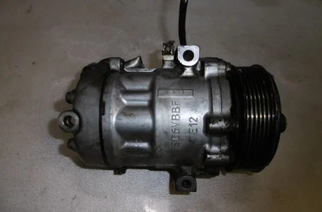 Compresseur air conditionne FIAT PUNTO I 1997 occasion — photo 2