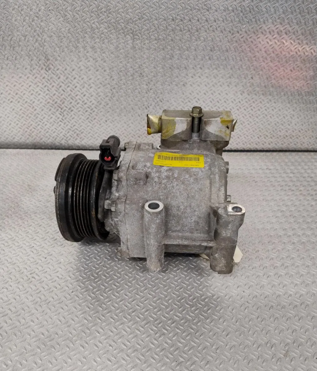 Compresseur air conditionne FORD FIESTA 6  FIESTA 6 PHASE 1 occasion — photo 2
