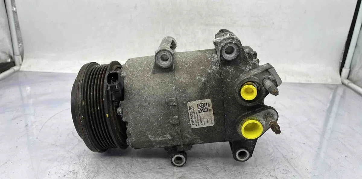 Compresseur air conditionne FORD FIESTA 6 PHASE 2 occasion — photo 4