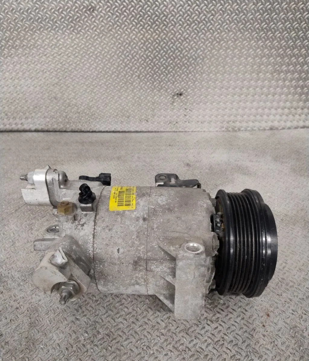 Compresseur air conditionne Ford FIESTA VI (CB1, CCN) 1.0 ecoboost (2013) occasion — photo 2
