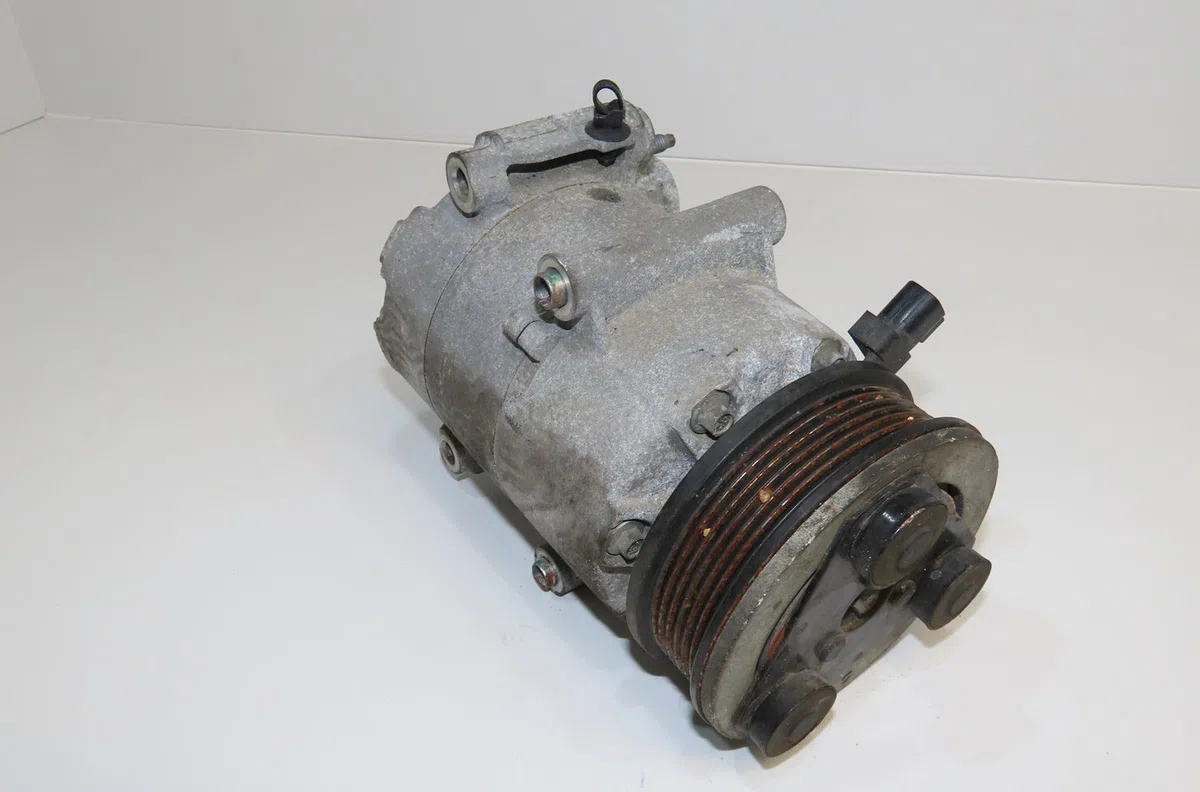 Compresseur air conditionne Ford FIESTA VI (CB1, CCN) 1.4 tdci (2010-2012) 3 portes occasion
