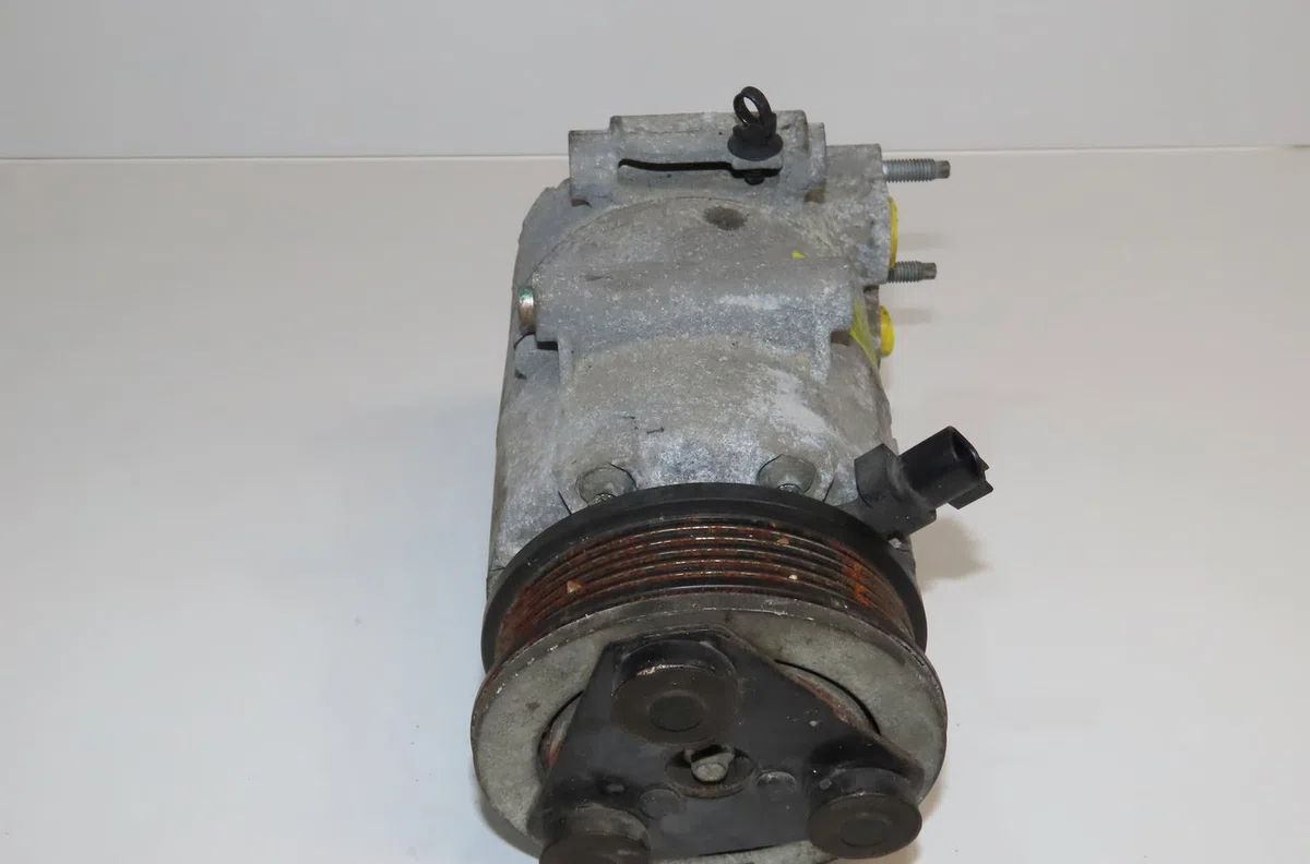 Compresseur air conditionne Ford FIESTA VI (CB1, CCN) 1.4 tdci (2010-2012) 3 portes occasion