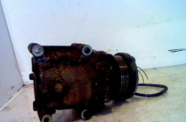 Compresseur air conditionne FORD FOCUS I 2000 occasion — photo 2