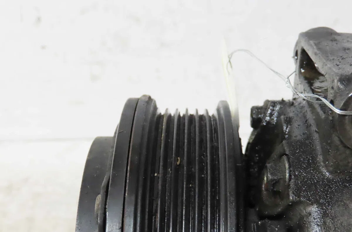 Compresseur air conditionne FORD FOCUS III occasion — photo 2