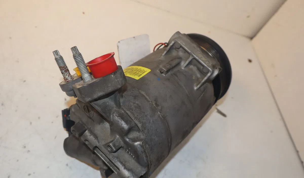 Compresseur air conditionne Ford FOCUS III Turnier 1.0 ecoboost (2012) occasion — photo 2