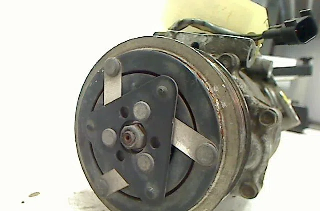 Compresseur air conditionne FORD FOCUS occasion — photo 2