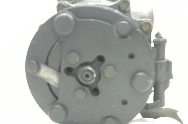 Compresseur air conditionne FORD FOCUS occasion — photo 2