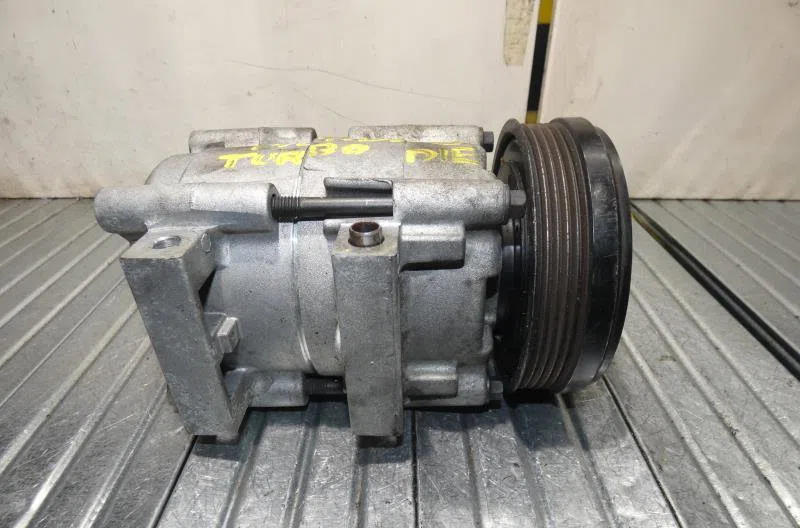 Compresseur air conditionne FORD MONDEO 1 PHASE 1 occasion — photo 2