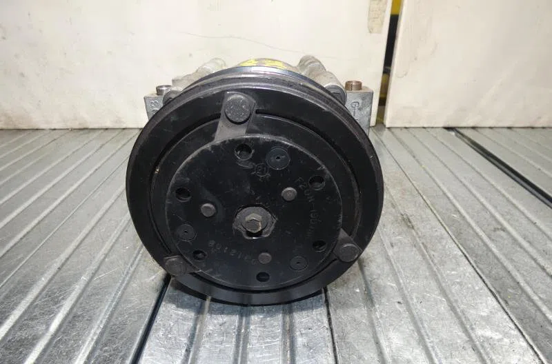 Compresseur air conditionne FORD MONDEO 1 PHASE 1 occasion — photo 4