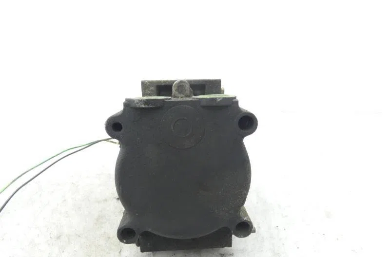 Compresseur air conditionne FORD MONDEO 1 PHASE 2 occasion — photo 2