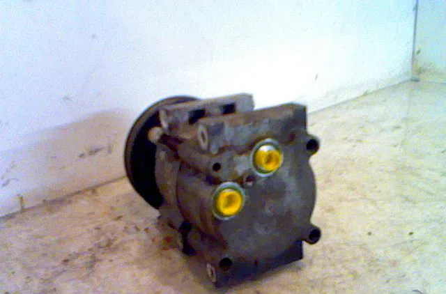 Compresseur air conditionne FORD PUMA 1998 occasion — photo 2