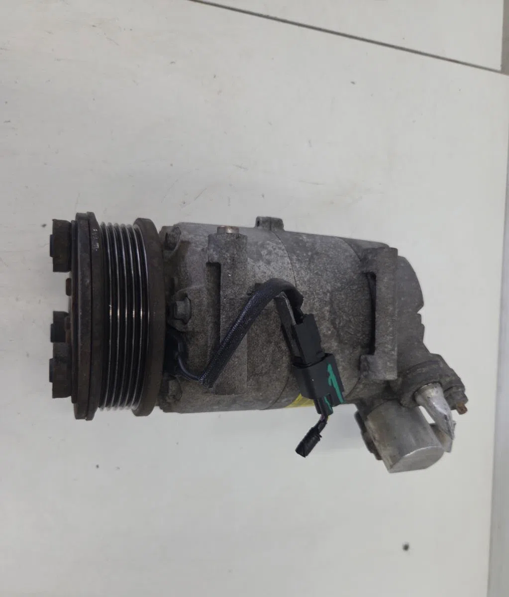 Compresseur air conditionne FORD S-MAX 2 occasion — photo 2