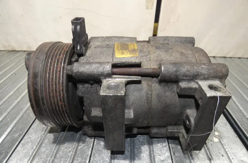 Compresseur air conditionne FORD SCORPIO 2 BREAK occasion — photo 3