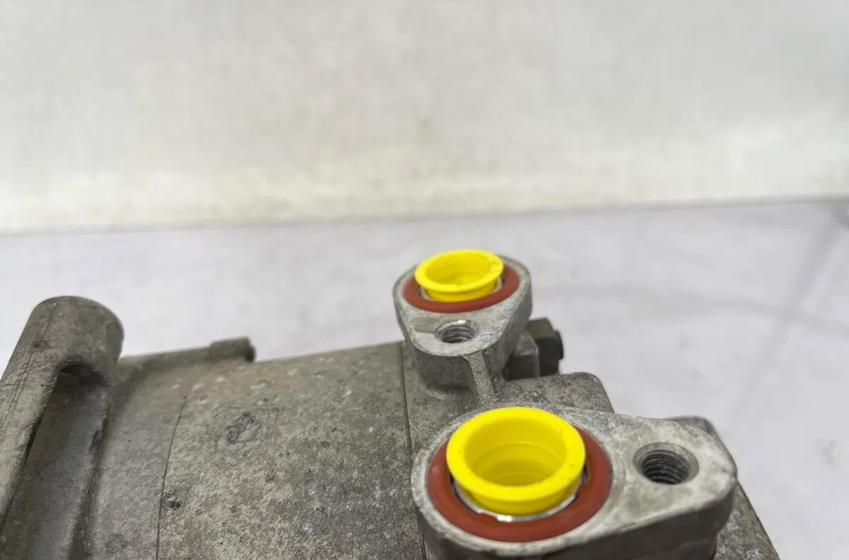 Compresseur air conditionne FORD TRANSIT 4 occasion — photo 3