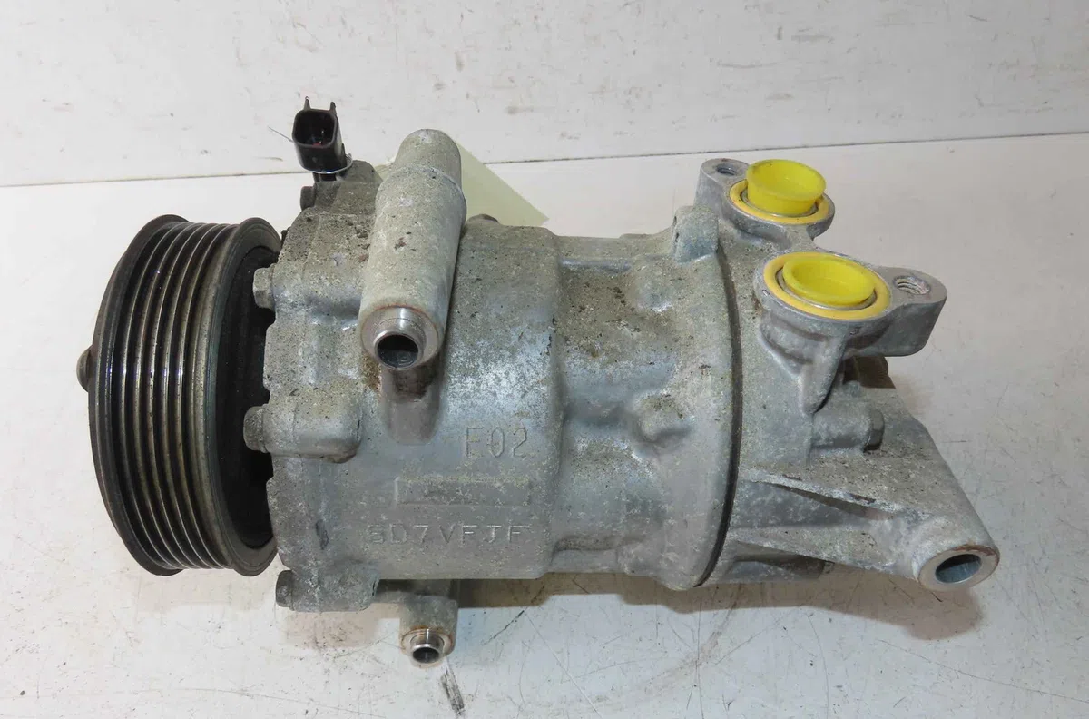 Compresseur air conditionne FORD TRANSIT IV occasion — photo 2