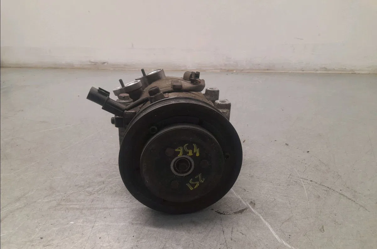 Compresseur air conditionne Hyundai I20 II (GB, IB) 1.4 crdi (2014) occasion — photo 2