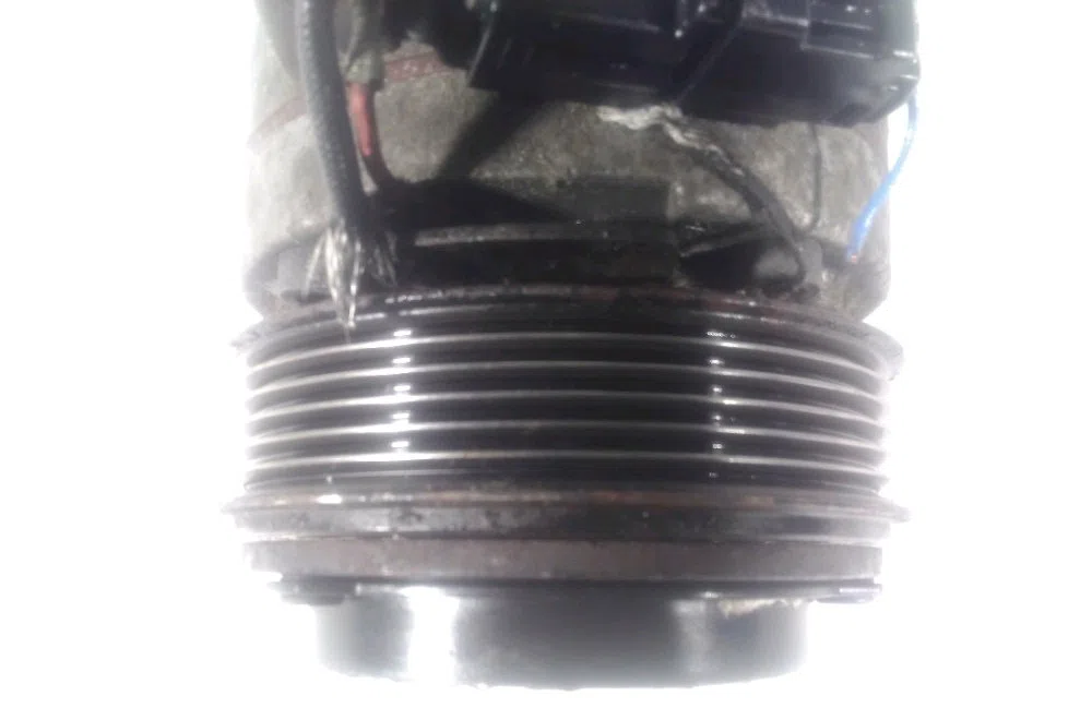 Compresseur air conditionne Mazda 6 A trois volumes (GJ, GL) 2.2 d (gj2fp) (2012) occasion — photo 2