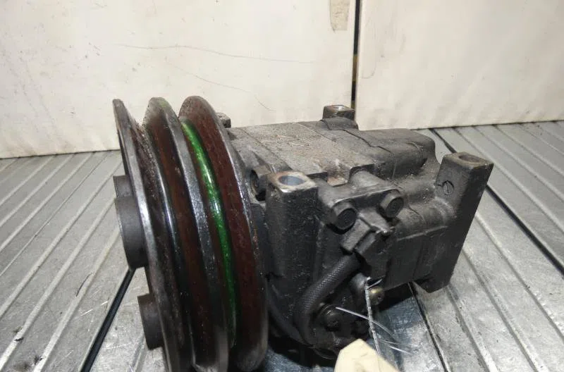 Compresseur air conditionne MAZDA 626 2 PHASE 3 occasion — photo 3