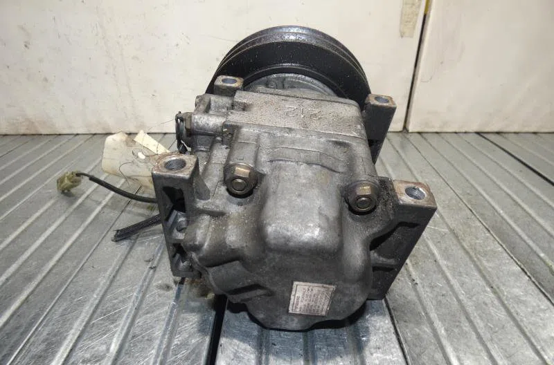 Compresseur air conditionne MAZDA 626 2 PHASE 3 occasion — photo 4