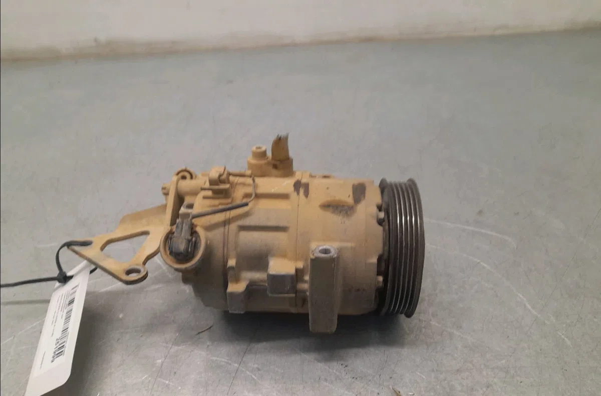 Compresseur air conditionne Mercedes-benz CLASSE A (W168) A 160 (168.033, 168.133) (1997-2004) occasion — photo 2