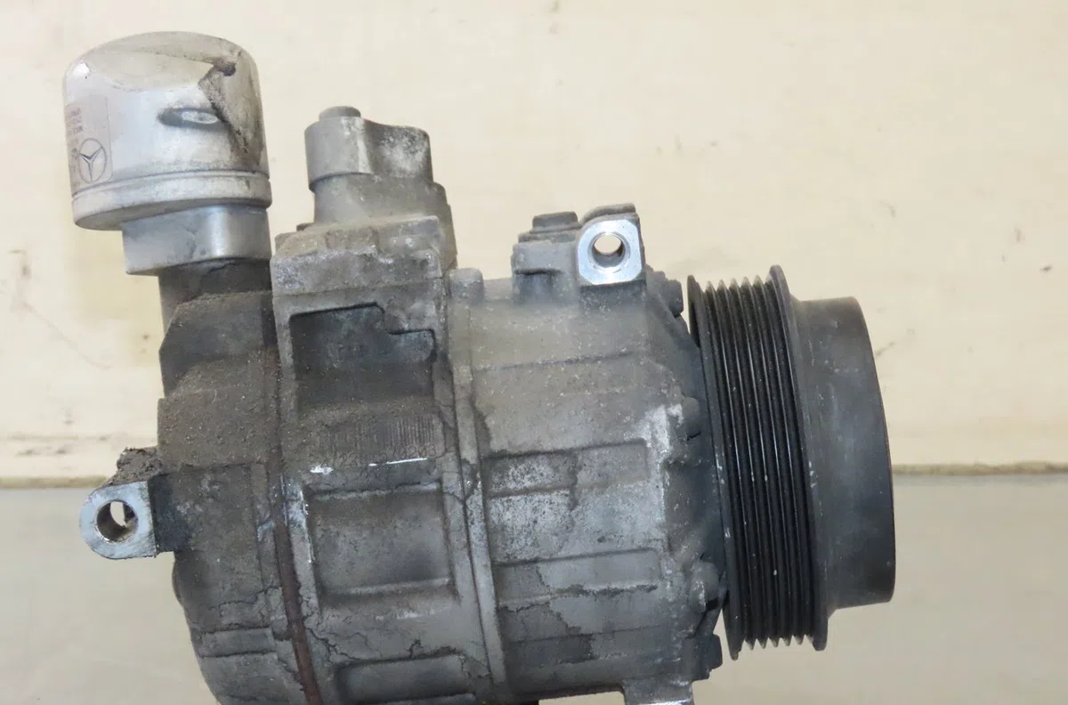 Compresseur air conditionne Mercedes-benz CLASSE C (W204) C 200 cdi (204.001) (2009-2014) occasion — photo 2