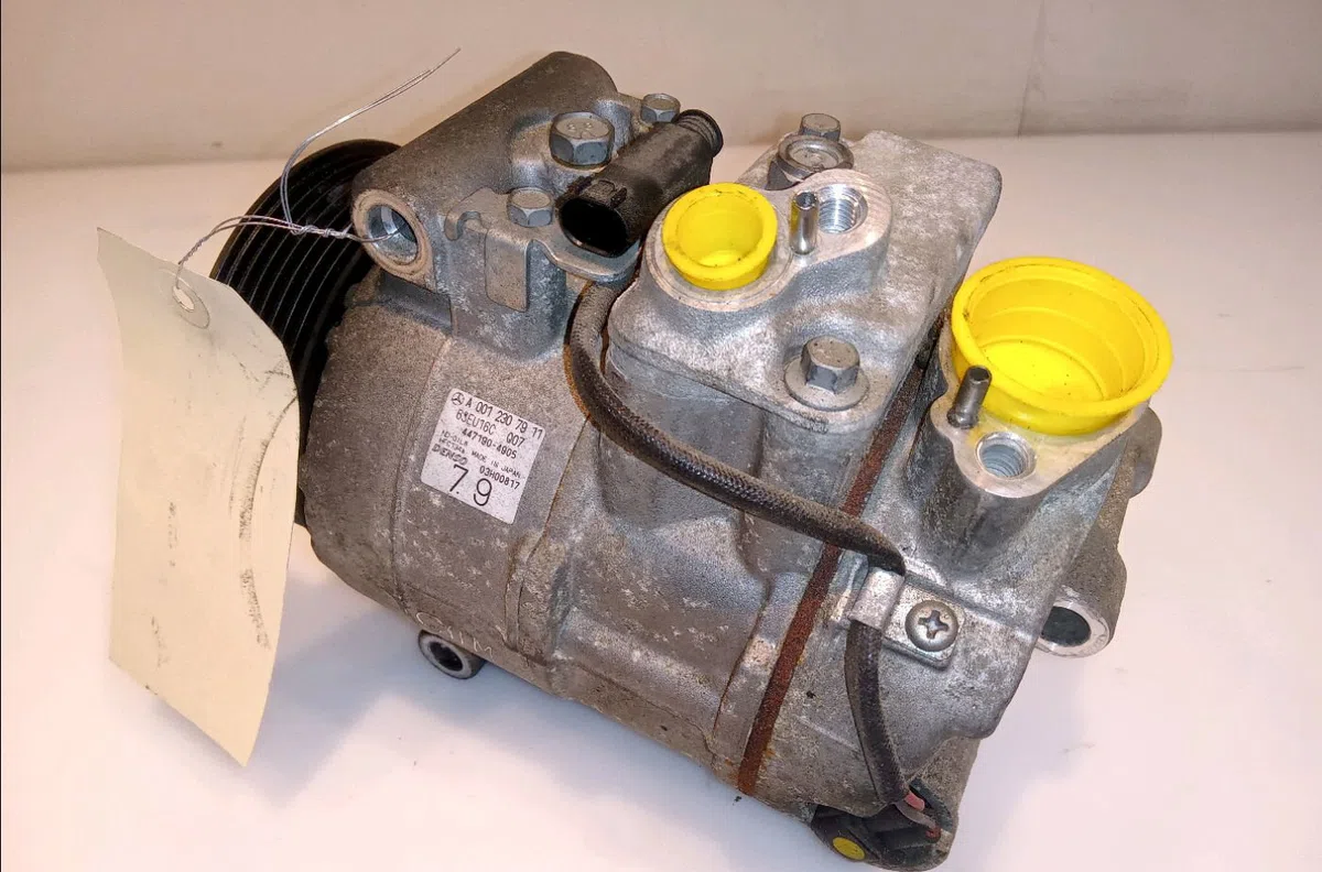Compresseur air conditionne Mercedes-benz CLK Décapotable (A209) Clk 320 cdi (209.420) (2005-2010) occasion — photo 2
